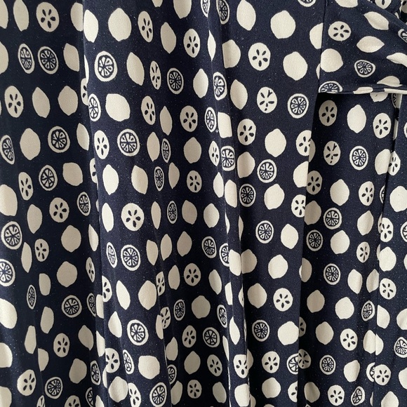 Sunshine Chic Embodied: Lilly Pulitzer Citrus Wrap Silk Dress (Size 6) 0091 🔥 - Picture 2 of 7